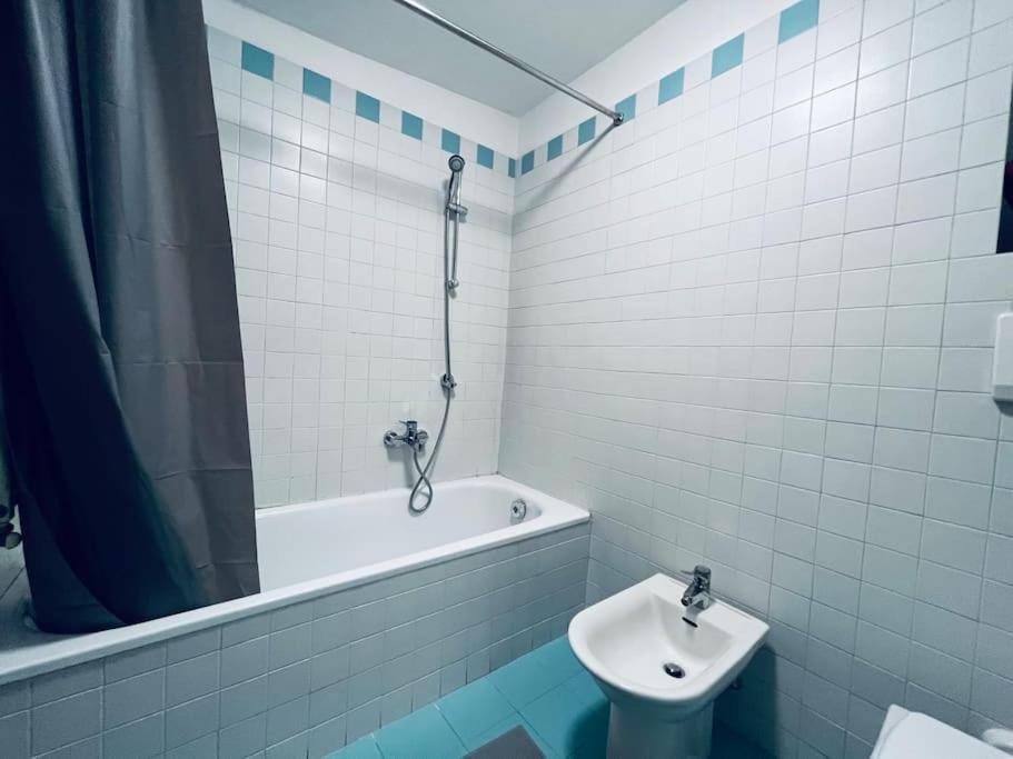 Attico Porta Nuova, Torino Centro Apartment Bagian luar foto