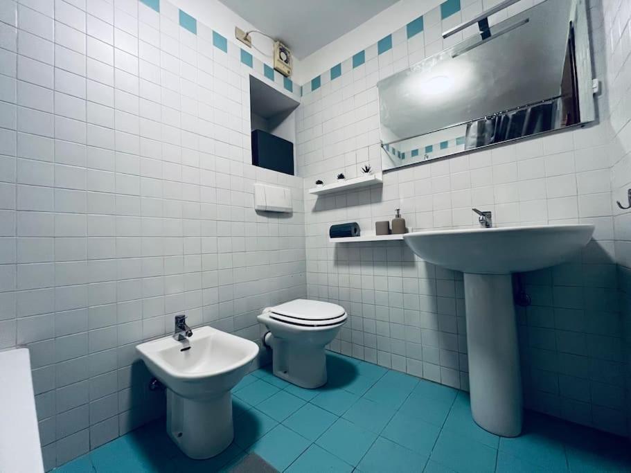 Attico Porta Nuova, Torino Centro Apartment Bagian luar foto